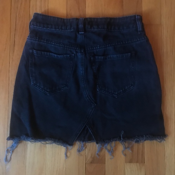 black denim skirt - Picture 2 of 3